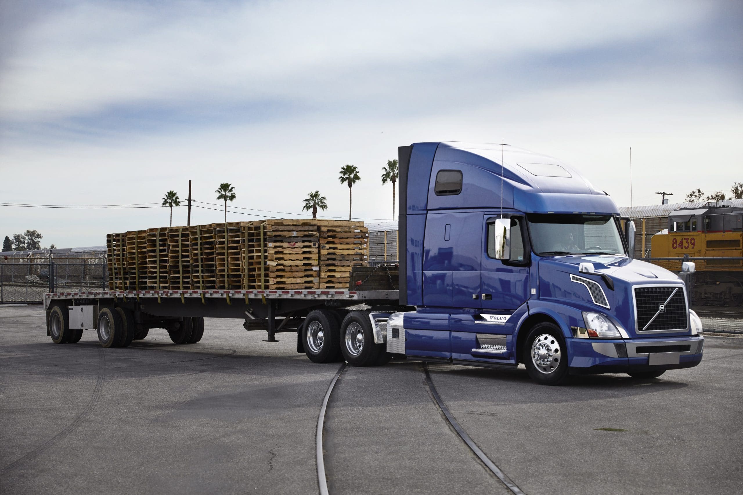 From flatbed to reefer—the 4 equipment types you can run with Uber Freight