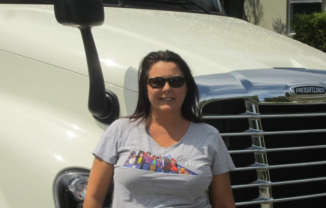 Conoce a la fundadora de REAL Women In Trucking, Desiree Wood