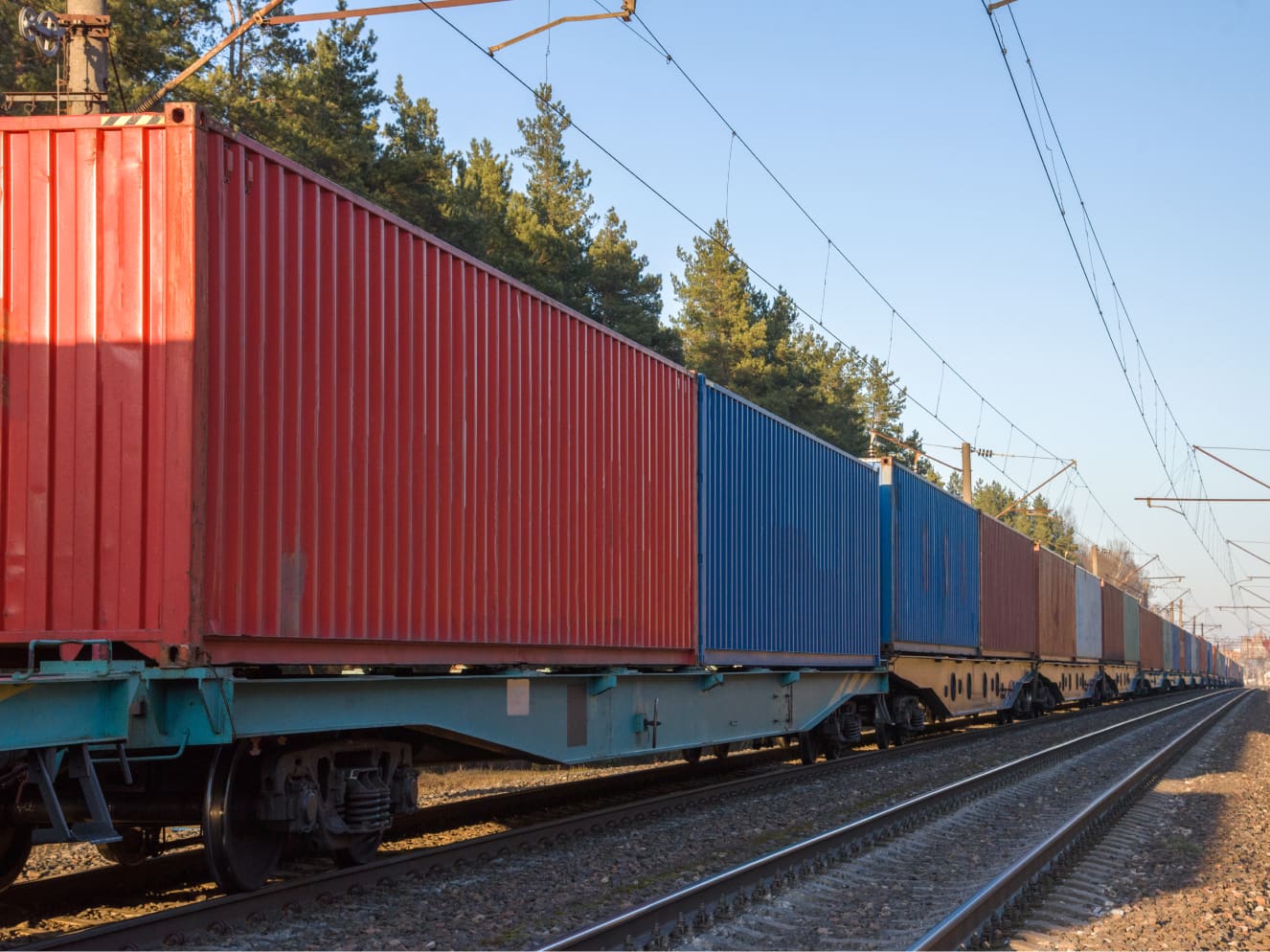 Construir cadenas de suministro de productos químicos más inteligentes con el transporte ferroviario, a granel e intermodal